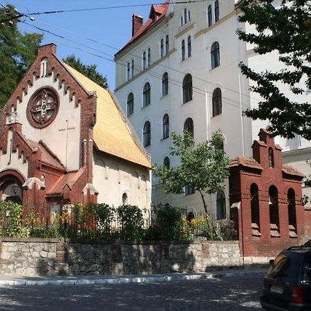 Міні-Апартаменти В Центрі Для 2-Х Гостей Lviv Extérieur photo